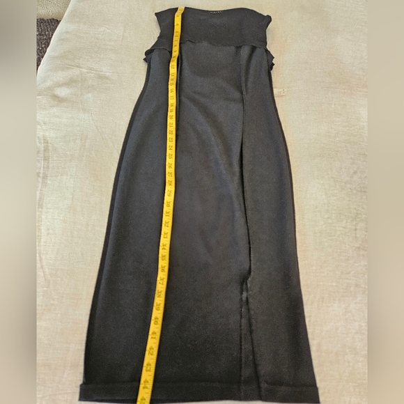 EUC Size Small Sisley Midi Dress - Picture 9 of 13